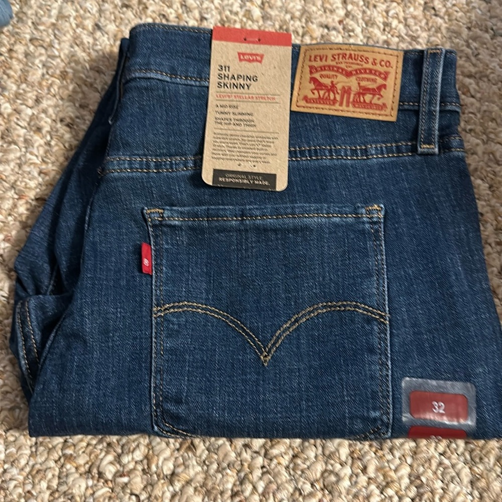Levi’s jeans 311 shaping skinny jeans size 32x30